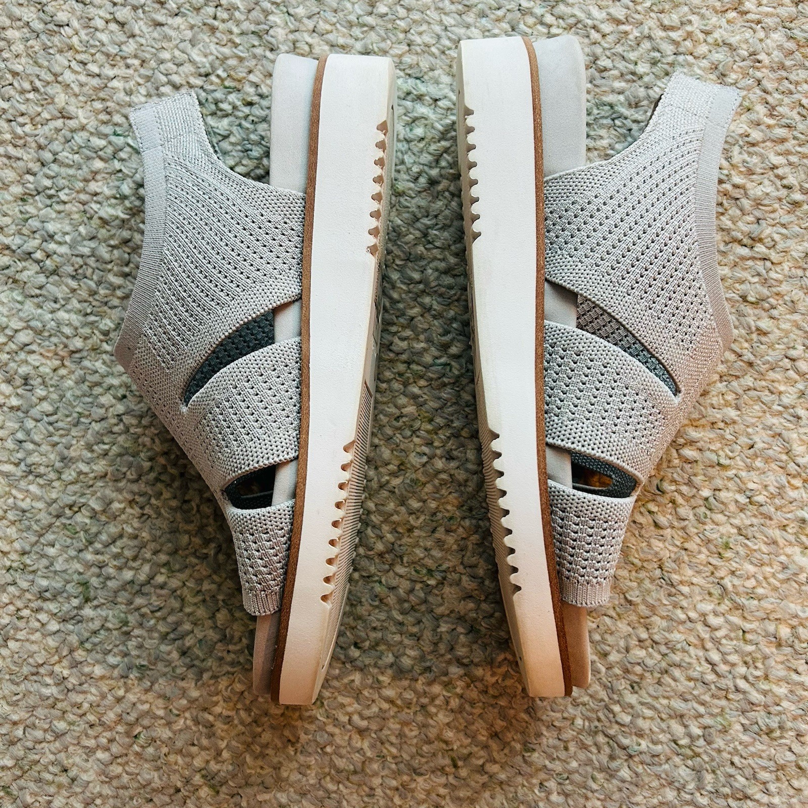 Easy Spirit Women’s Winslow Lightweight Knit Sandals Gray Size 9