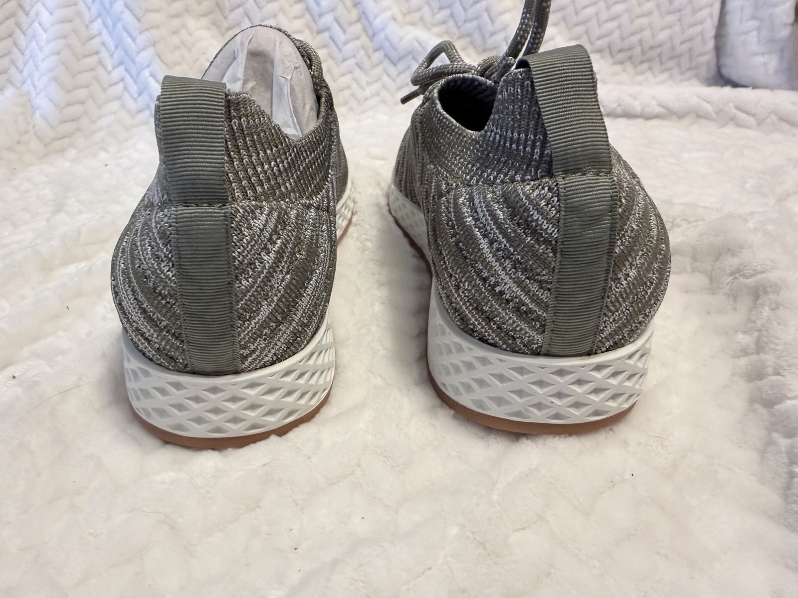 Urban Sport by JSlides Opy Women Size 7 Khaki 2 Tone Knit Shoes Sneakers