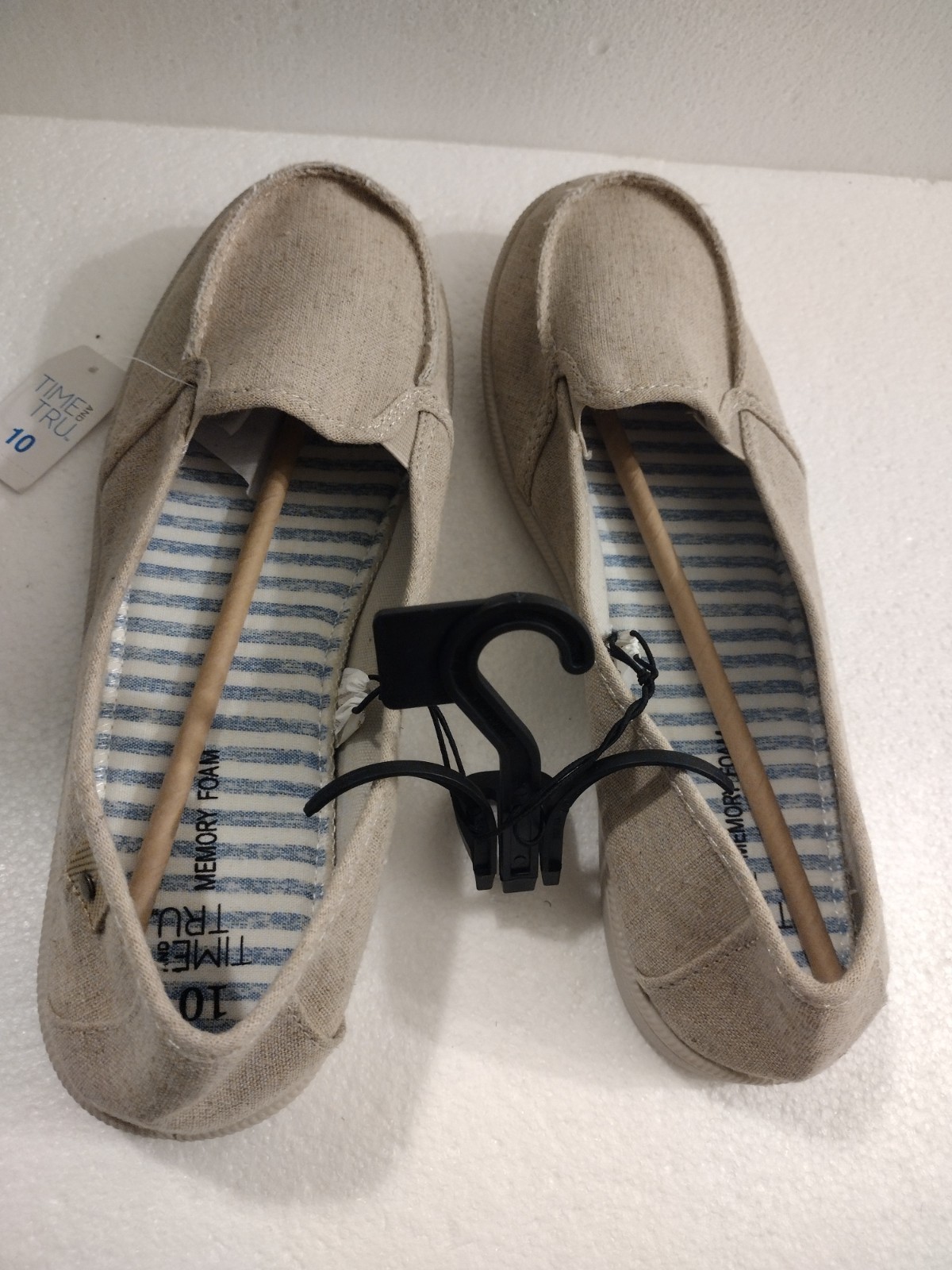 Time and Tru Slip-On Casual Loafers Shoes, Size 10, Light Gray/Beige