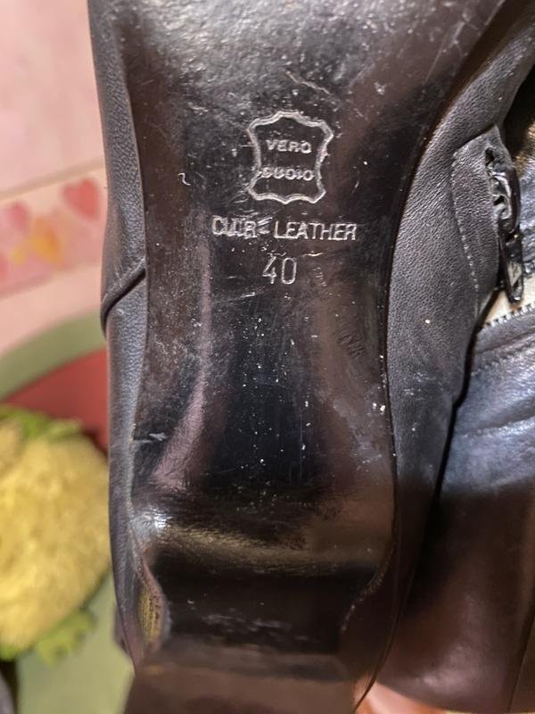 Women Bruno Magli boots black leather 40