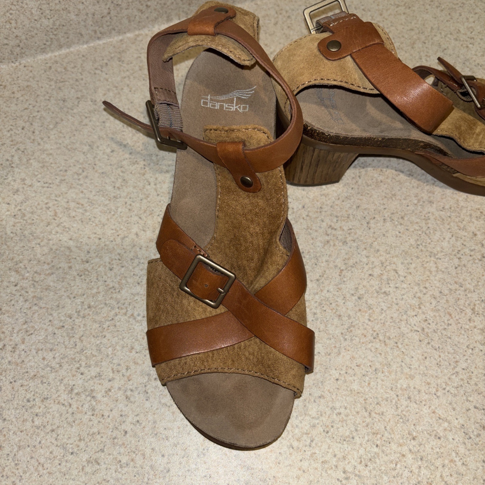Dansko Dominique Heeled Cork Leather T Strap Sandals Women’s Size 8 EU 38
