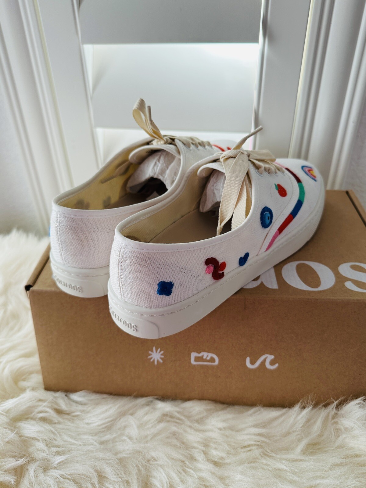 NIB Soludos Marin Flora Embroidered Organic cotton White Sneaker Size US 11/41.5