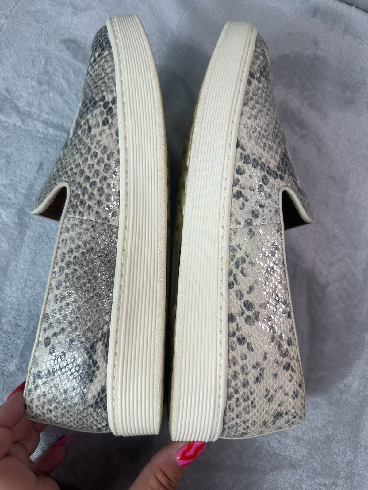 Sofft Somers Slip On Loafer Sneaker Shoes Leather Snakeskin Print Womens 9.5 Tan