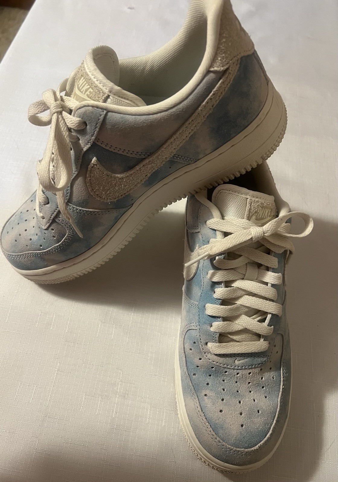 Nike Air Force 1 ’07 SE Clouds Celestine Blue Sail Suede FD0883-400 Women’s Sz 9