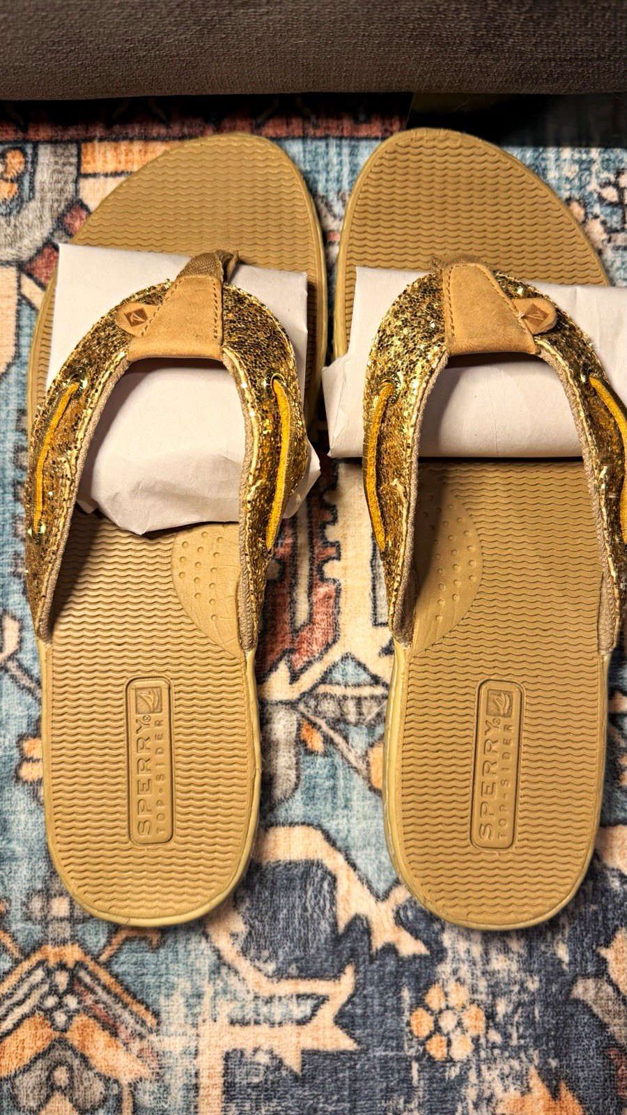 Sperry Women’s Beige Gold Glitter Logo Flip Flop Sandals Slip-On Casual Size 8