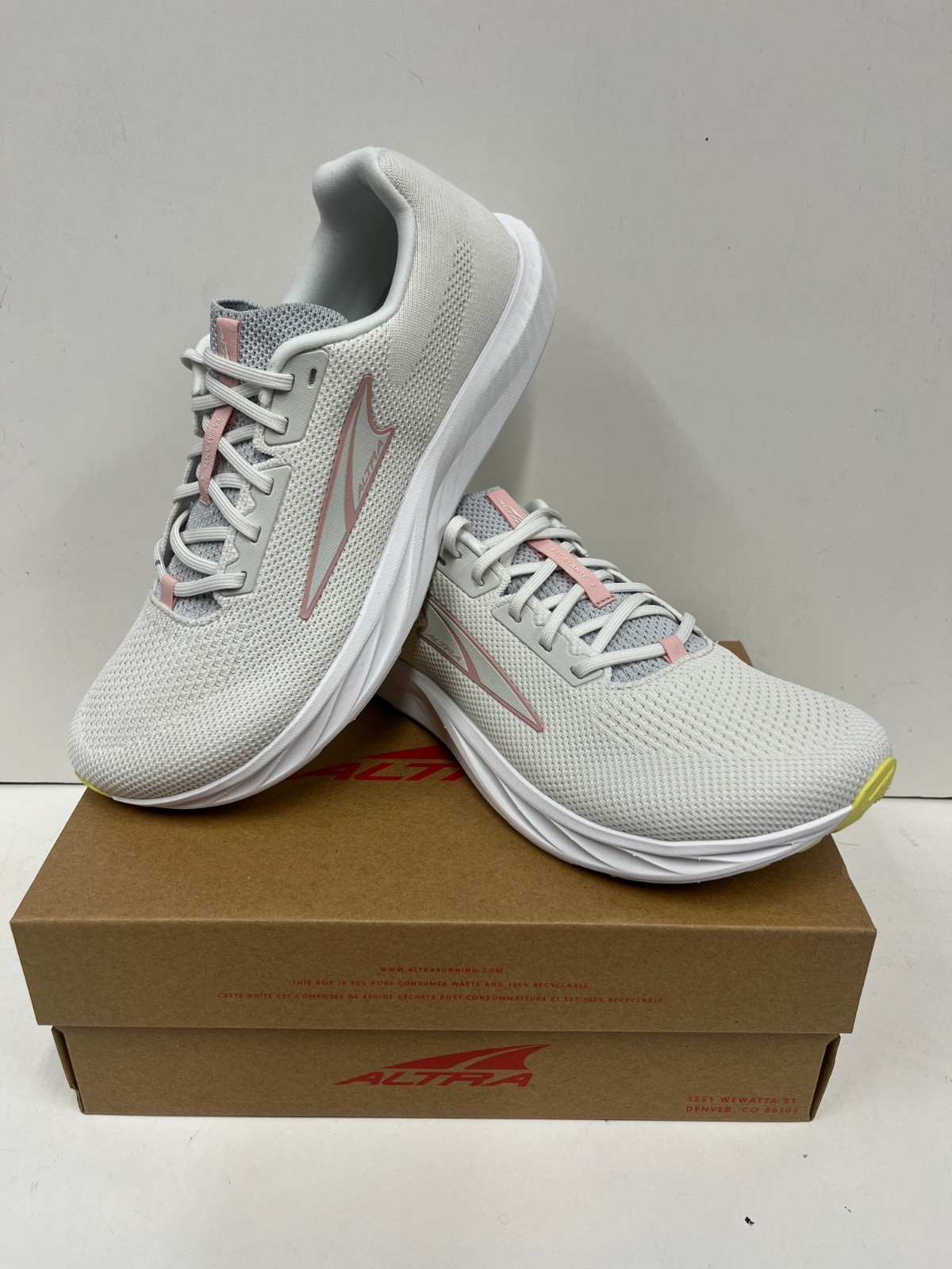 Altra Escalante 4 — Women’s Running Shoes — NEW