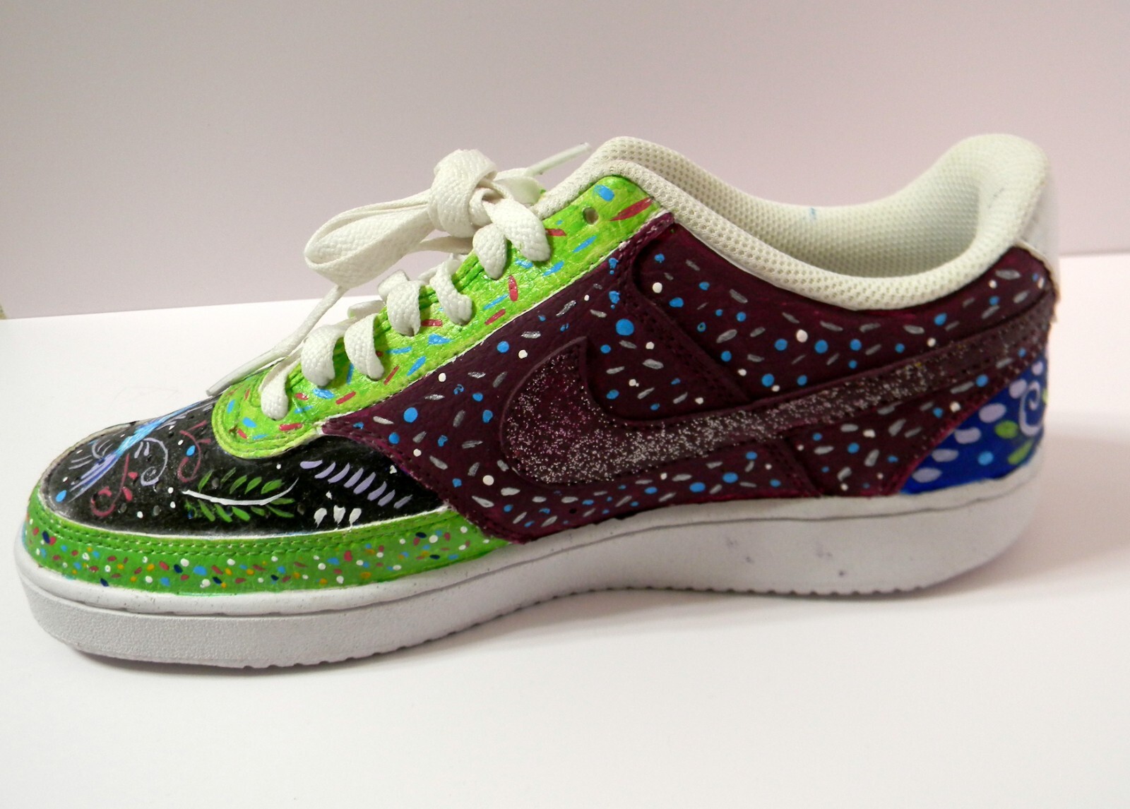 Nike Court Vision DH3158-100 Hand Painted Hummingbird Painted Sneakers SZ 8.5