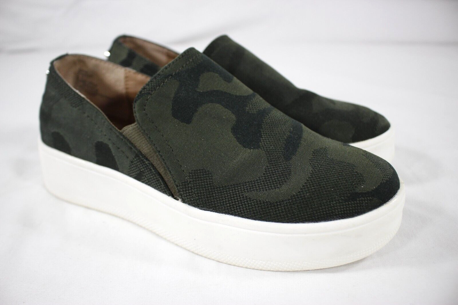Steve Madden Shoes Women’s 6.5 Zayna Platform Slip On Sneakers Green Camouflage