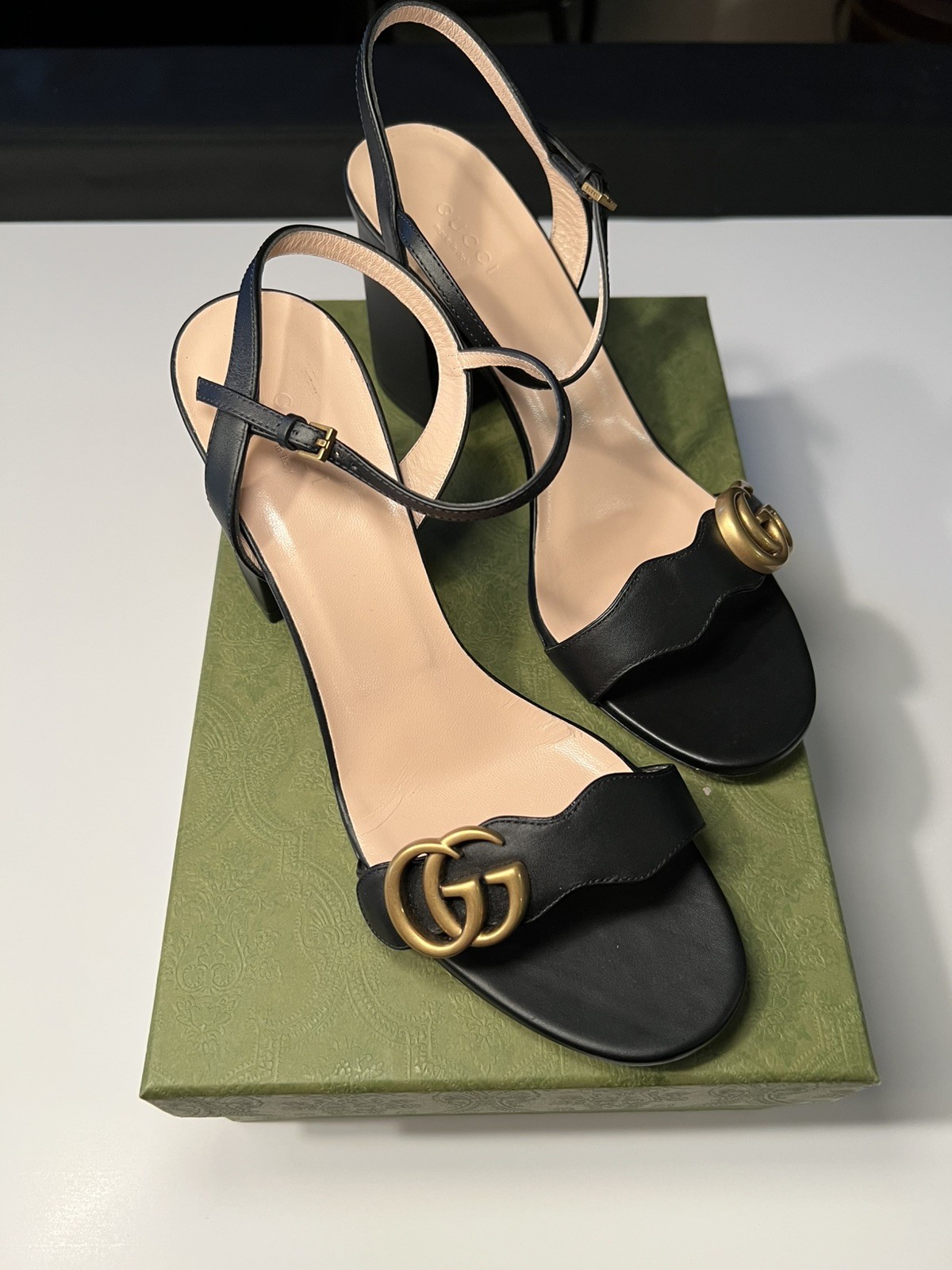 GUCCI GG Marmont Black Leather Block Heel Sandals – Size 40 – New in Box