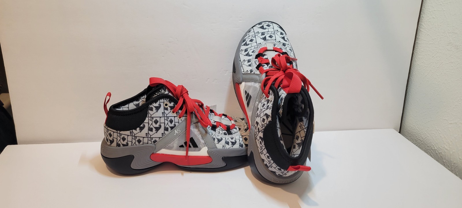 adidas Candace Parker Exhibit Select Basketball Mid Top Lace-Up Silver IE9339