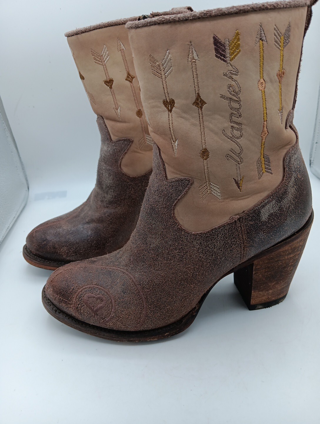 Womens Junk Gypsy By Lane Heeled Distressed Leather Boots Size 7