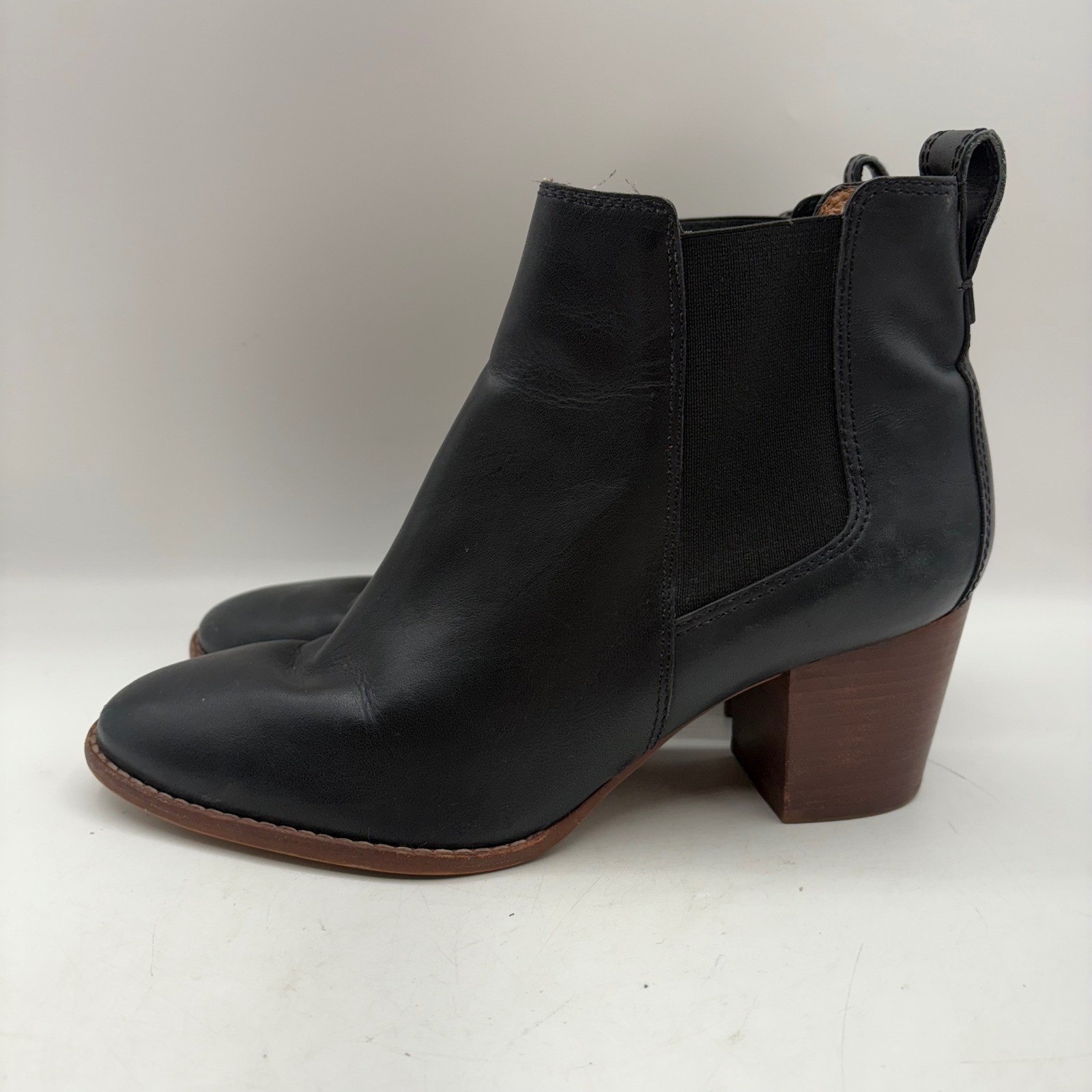 Madewell Regan Black Leather Block Heel Chelsea Ankle Boots Size 9.5 FLAW
