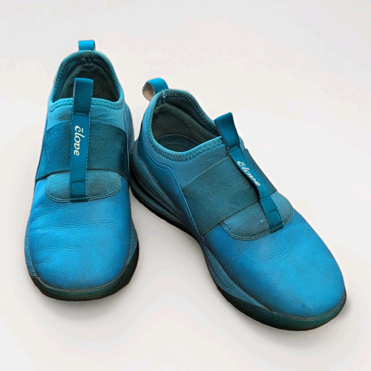 Clove Women’s Solo, Neon Blue, Woman’s Size 8