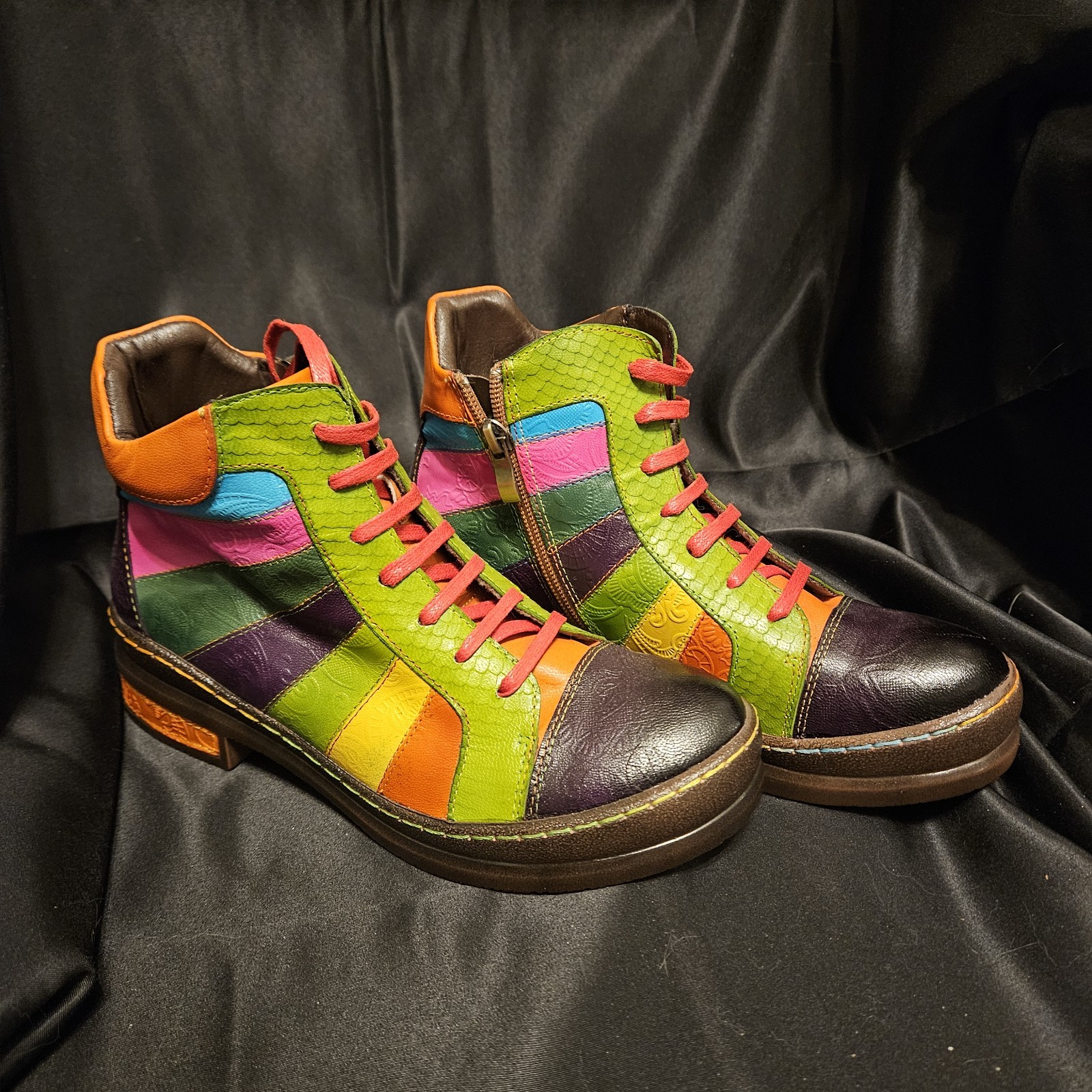 Cute Women’s Short Boots Multicolor Size 6 1/2 Never Worn No Box See Photos