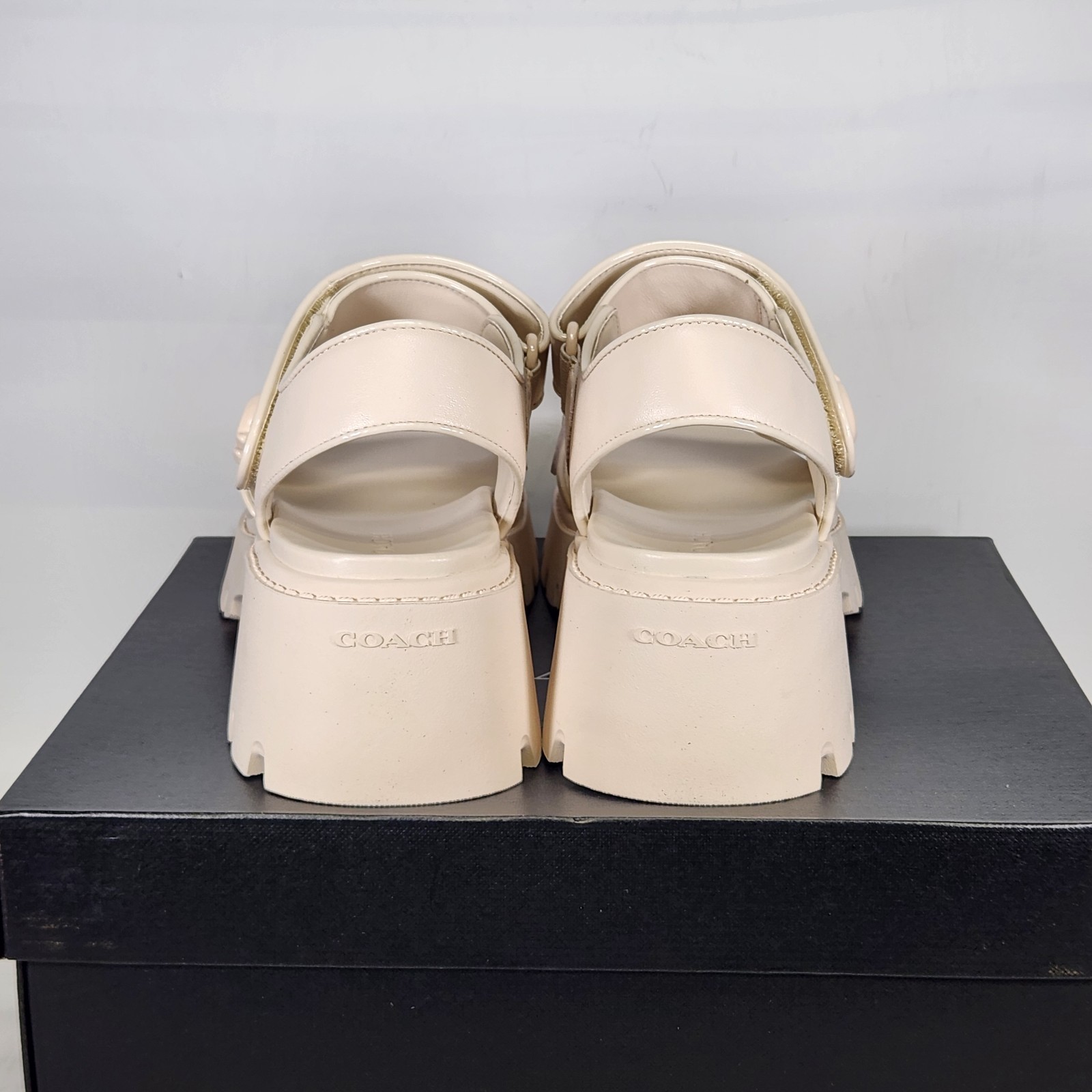 Size 9.5 – Coach Brynn PLATFORM – 2.25″ Heel / 1″ Platform – Chalk Leather