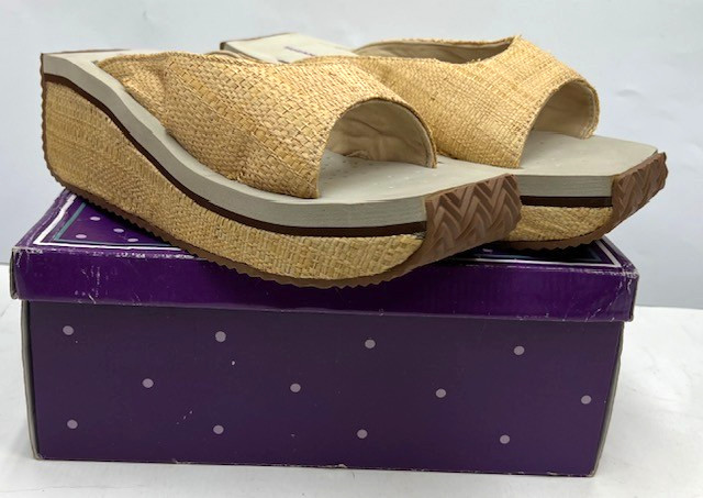 NOS VTG Suzanne Somers Natural Wedge Rafia Straw Square Toe Sandals – Sz 10
