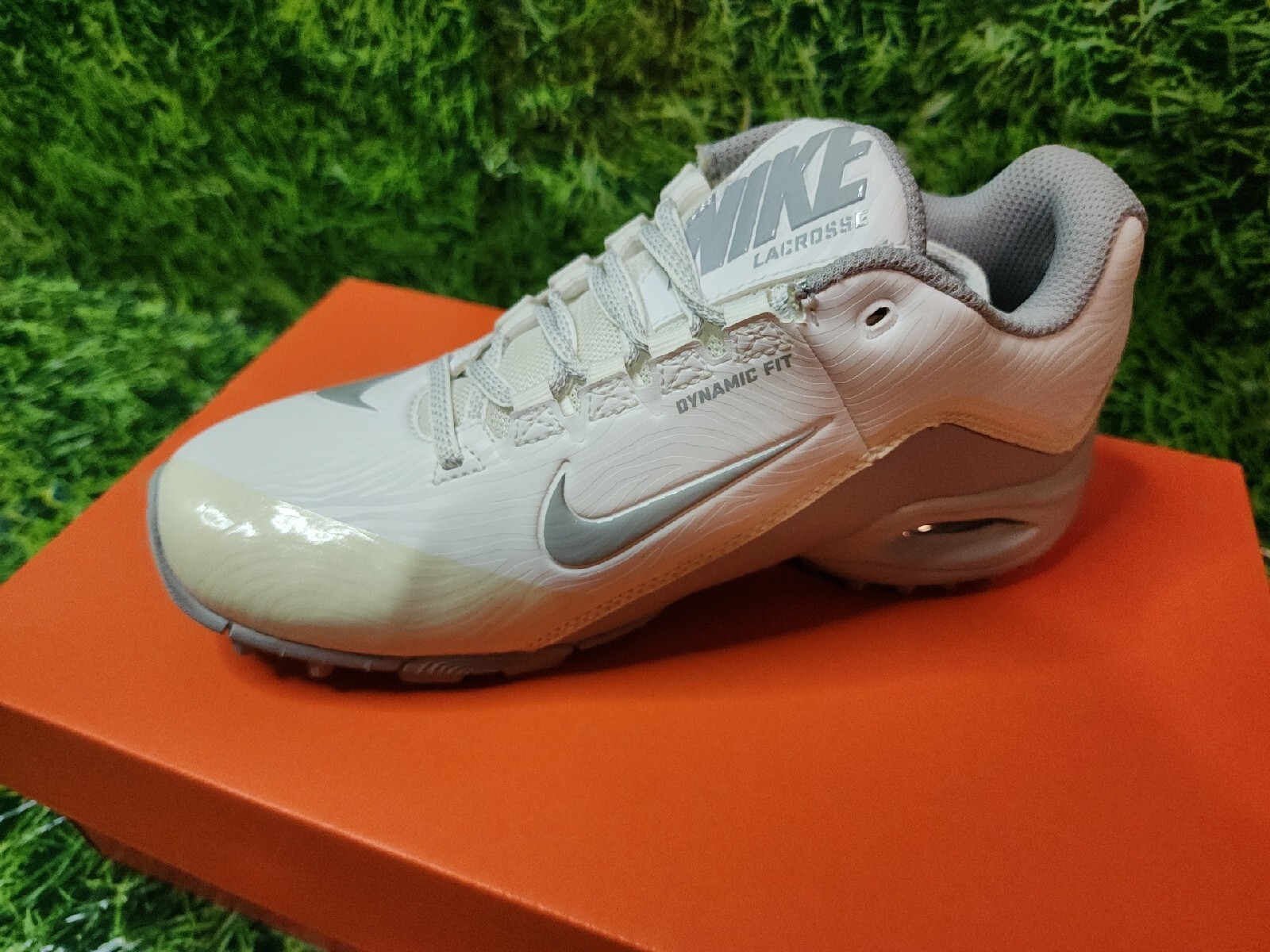 Nike LaCrosse Women’s Speedlax 5 Turf Shoes White/Wolf Grey Size 6.5