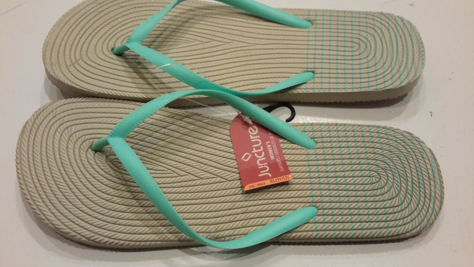 Juncture Women Rubber Flat Flip Flop Beige/Blue Beach Sandals Size XL (11-12)
