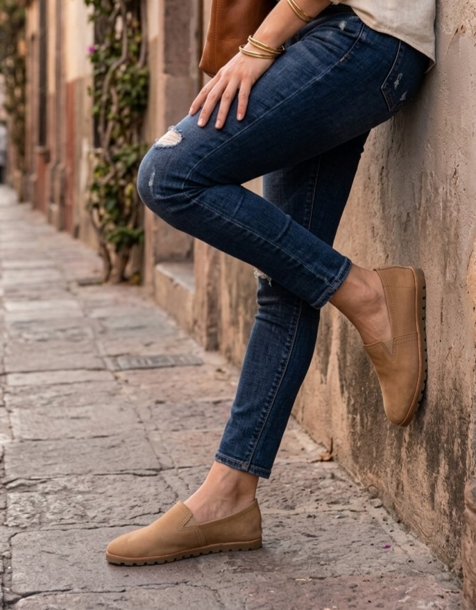 L.L.Bean Women’s 7 Medium Tan Suede Slip-On Loafers