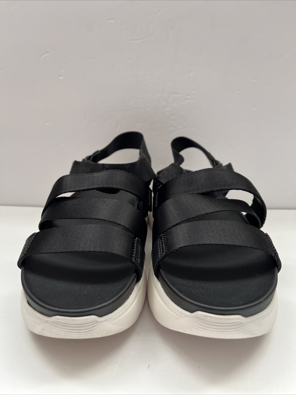 New! UGG Women’s Black LA Shores Platform Sandals Size 10, Casual