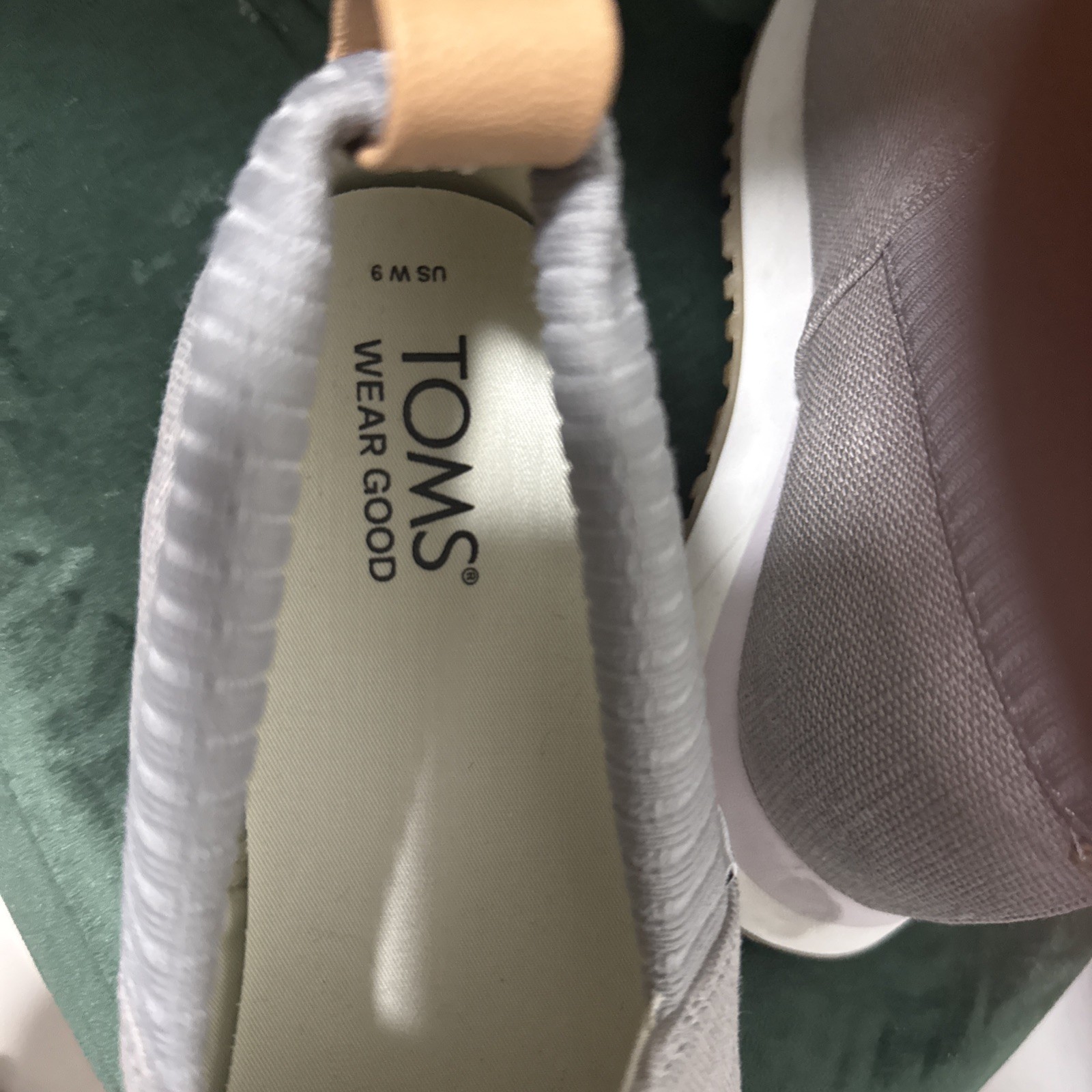 Women’s Toms Canvas Shoes
