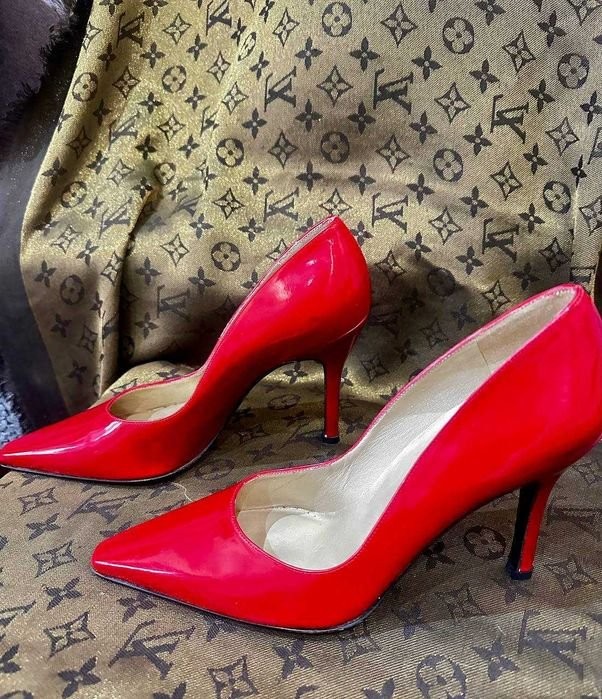 Women Stuart Weitzman Heels Red Patent 39.5