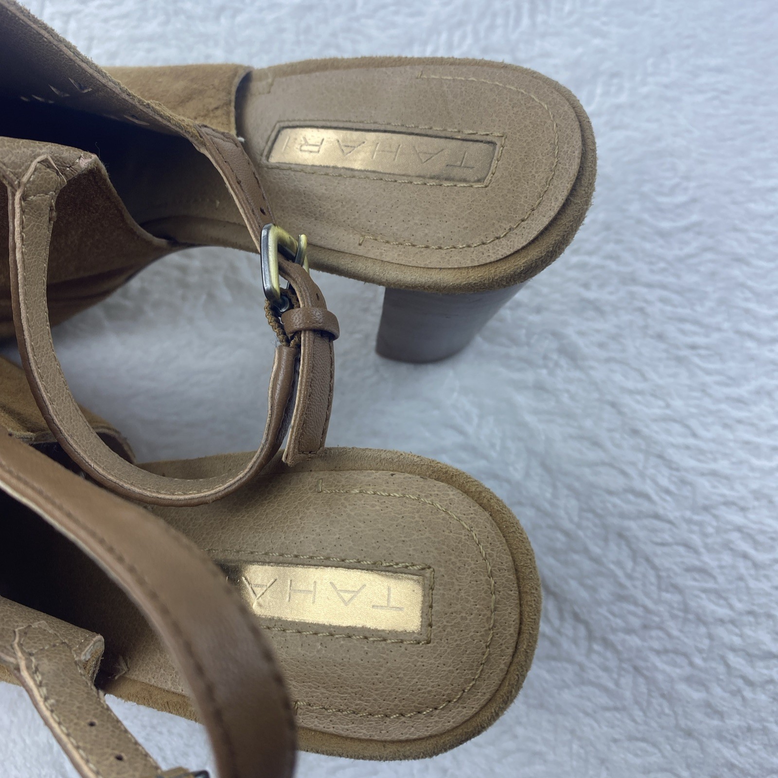 Tahari Marvel Sandals Size 6.5 Maple Brown Block Heel Suede Cutout Sling Back