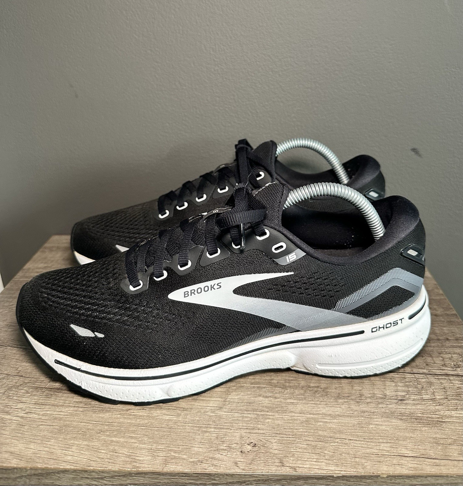 BROOKS Ghost 15 Black & White Cushion Running Shoes Sneakers Women’s Size 10.5