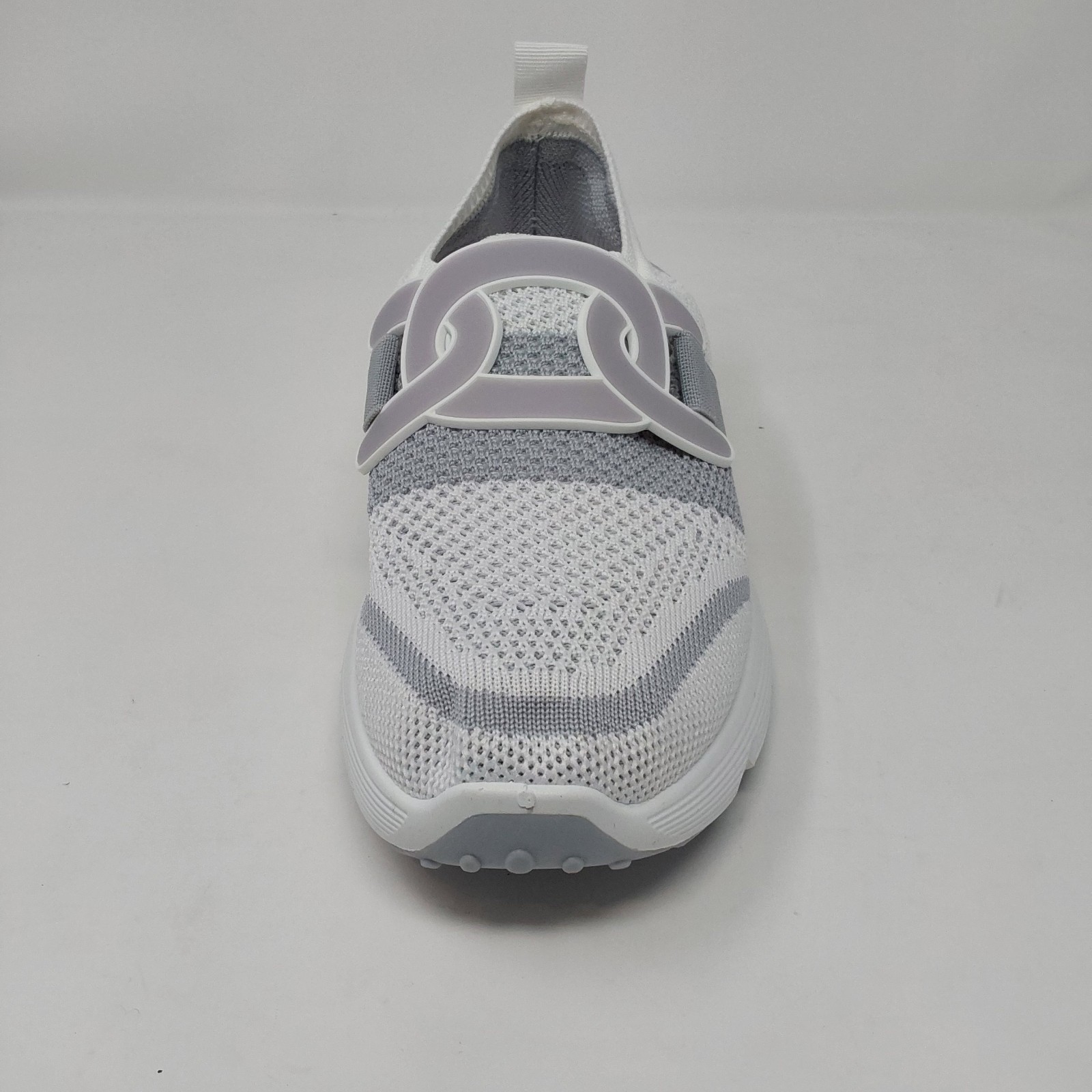 Womens White Gray Knit Slip On Sneakers Chain Accent Shoes EU 37 US 6.5