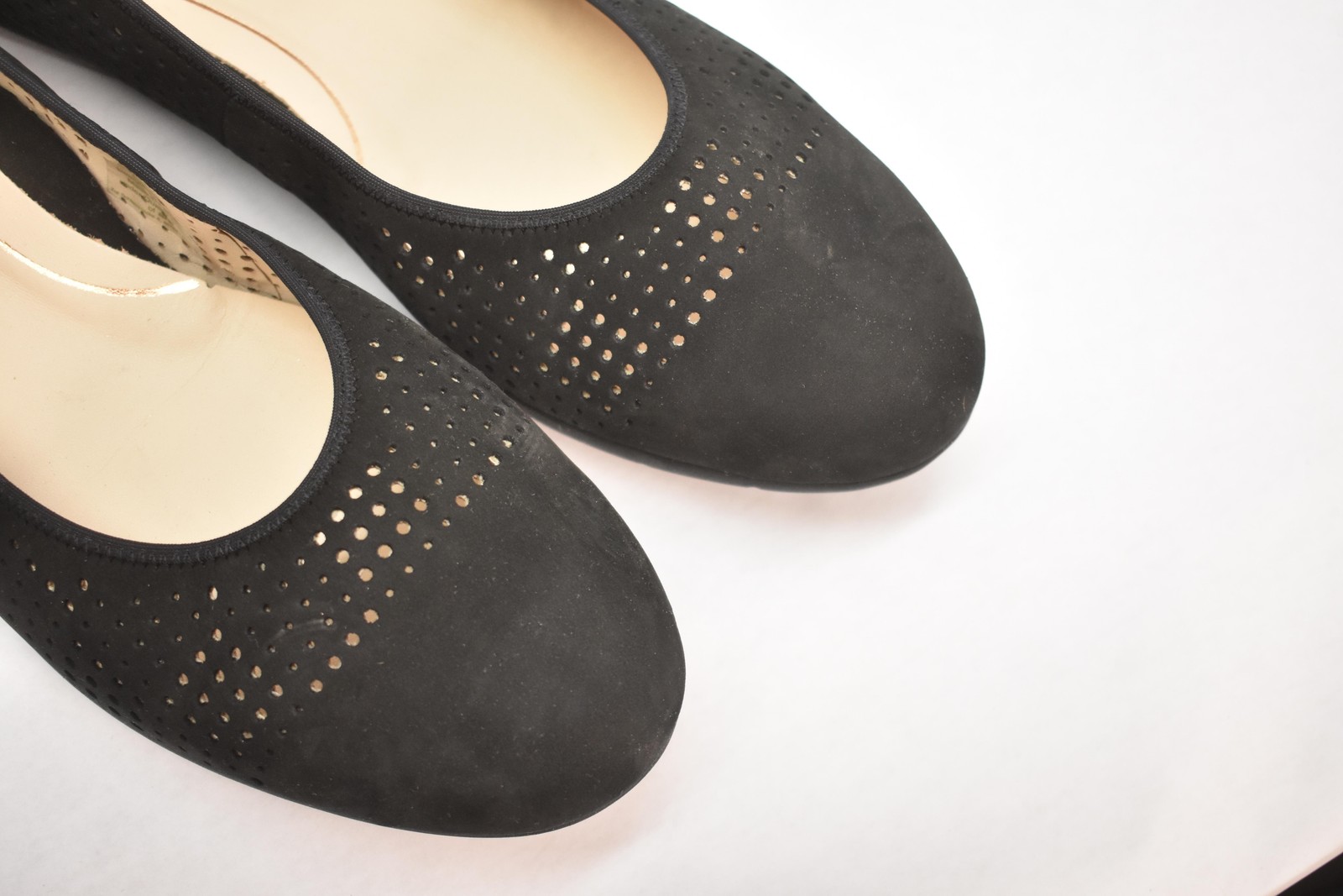 Ara High Soft Shoes Womens Size 8 Black Suede Ballet Flats Perforated Comfort