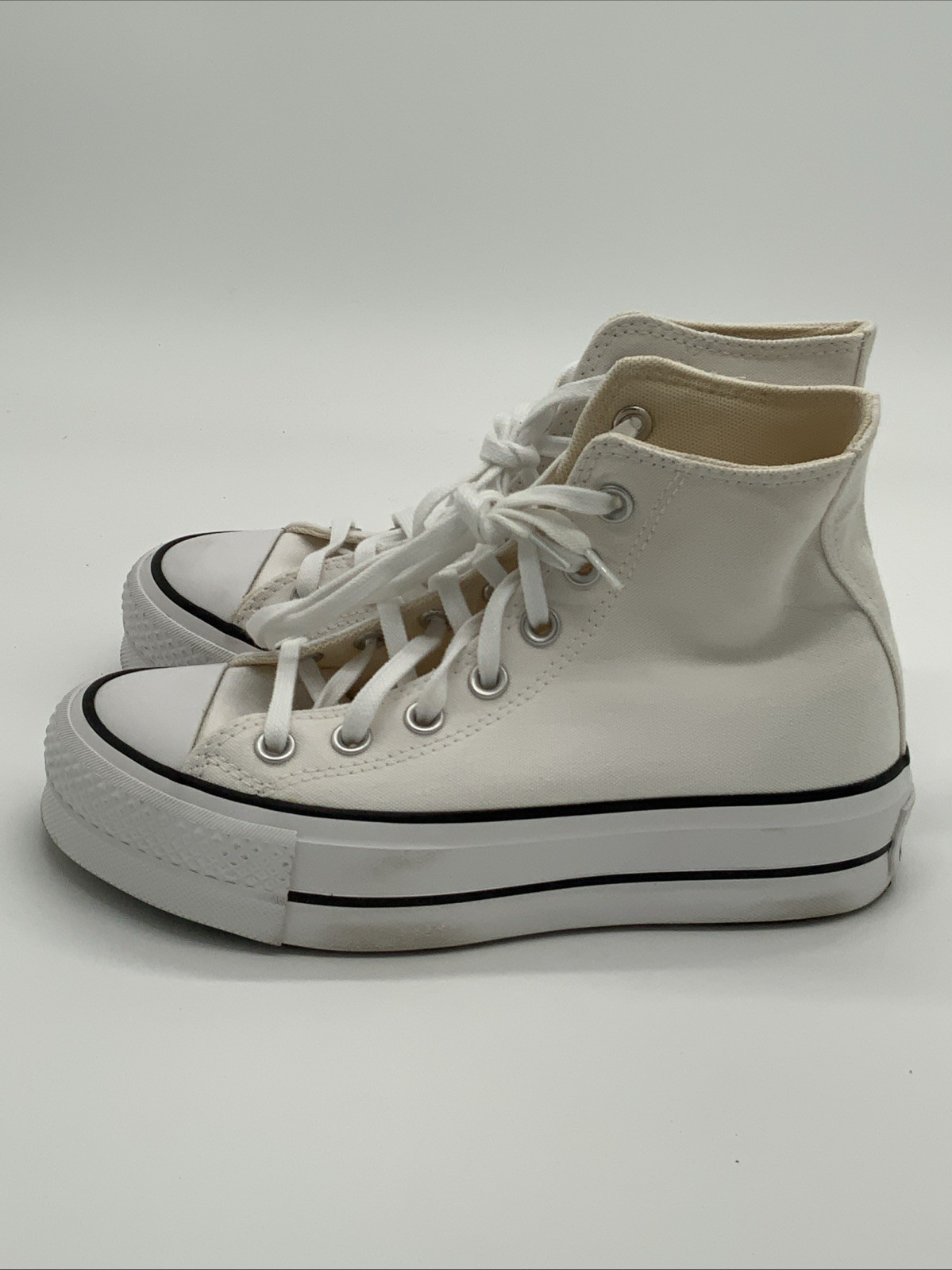 Converse Chuck Taylor All Star Platform High White/Black Women Size 5 560846C