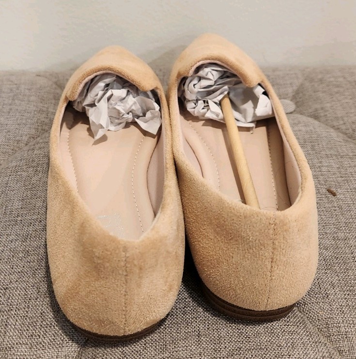 MUSSHOE Women’s Flat Size 7.5 Nude Suede
