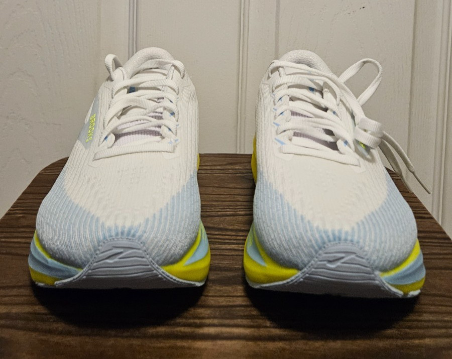 Brooks Ghost Amp Women’s Running Shoes White/Blue/Nightlife Size 7.5 New in box