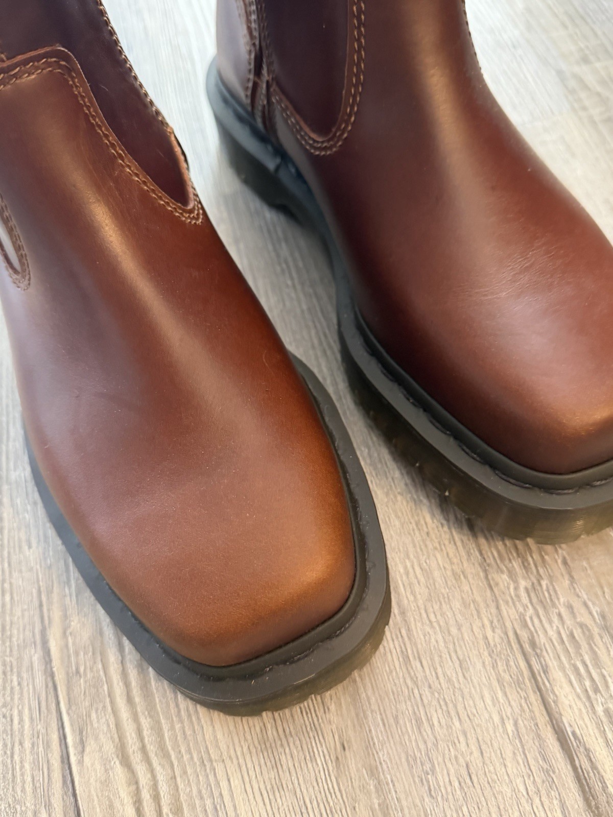 Doc Martens Brand New Women’s 7 Boot Brown AMAAYAH KNEE HIGH LEATHER BOOTS Slim