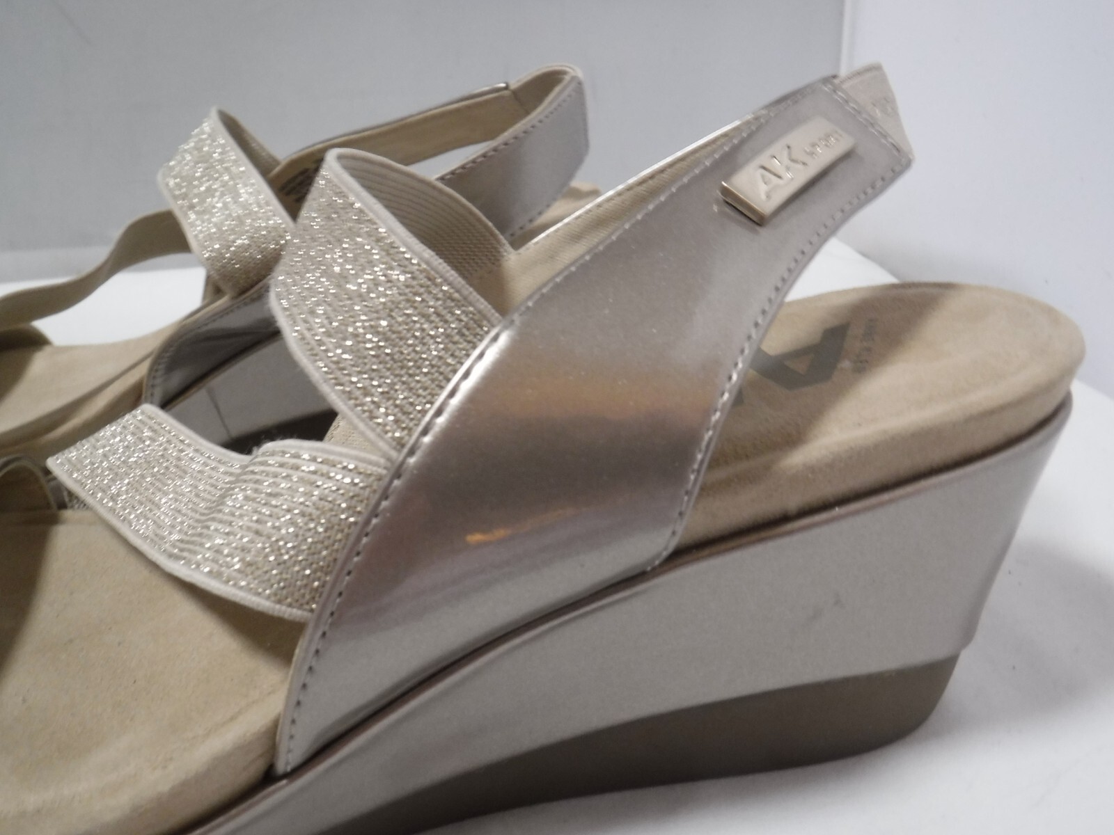 PF2 Women’s ANNE KLEIN Sport Peppina Gold Strappy Wedge Heel Sandals 10.5