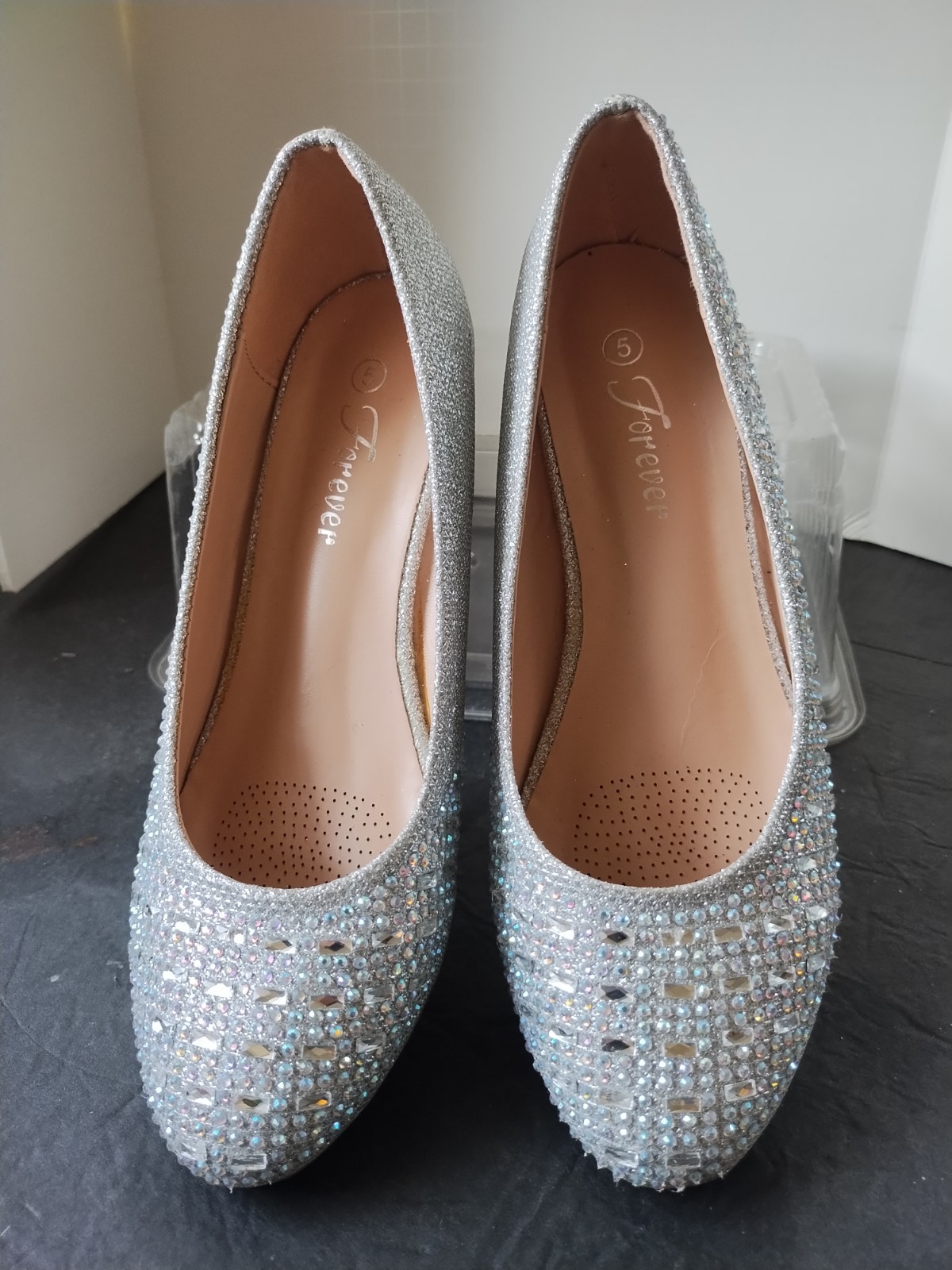 Ladies’ NEW Forever Flat Iridescent Slip On Wedge Heel Shoes Sz. 5