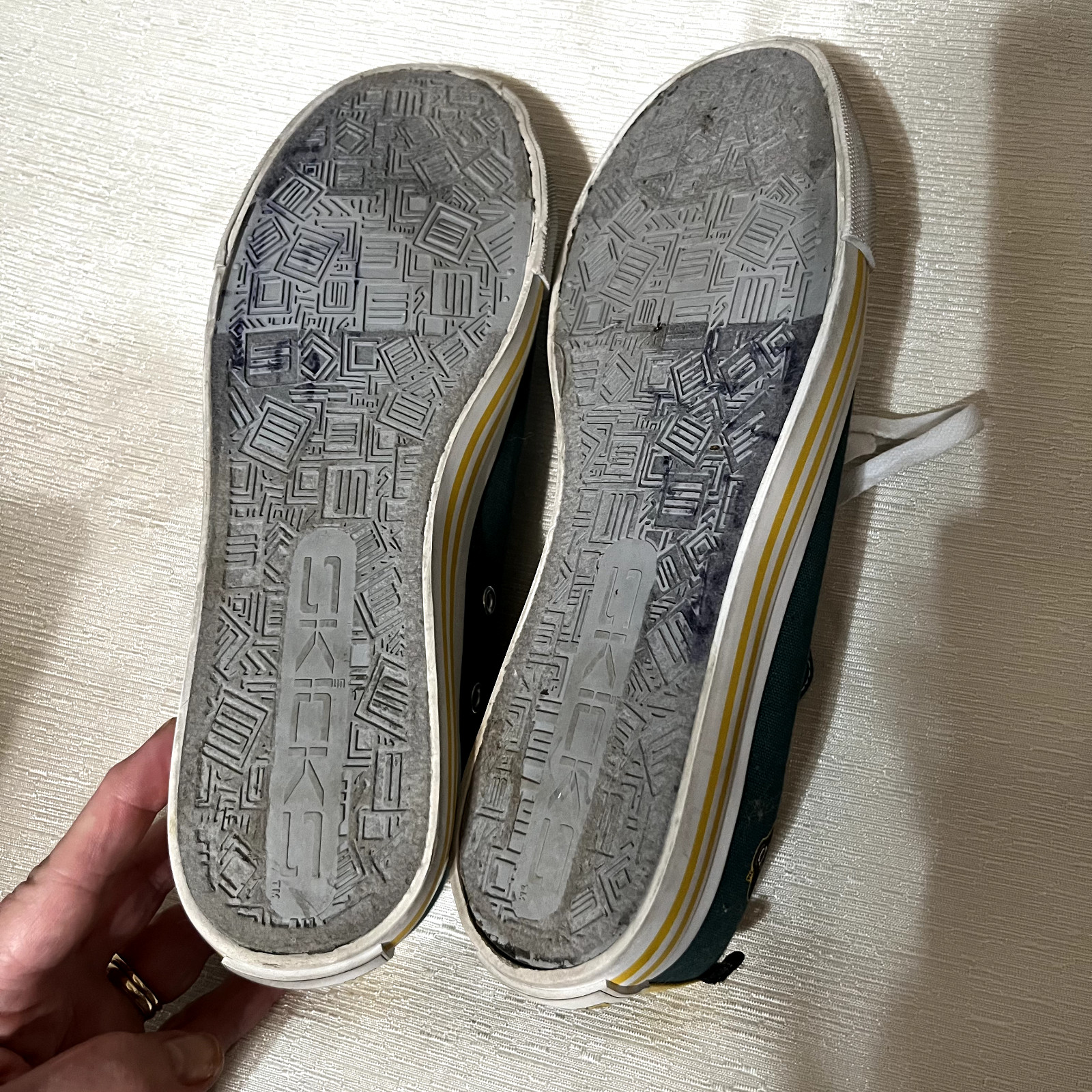 Baylor University Sneakers W10/M8 SKICKS Tennis Shoes Green Gold Waco, Texas