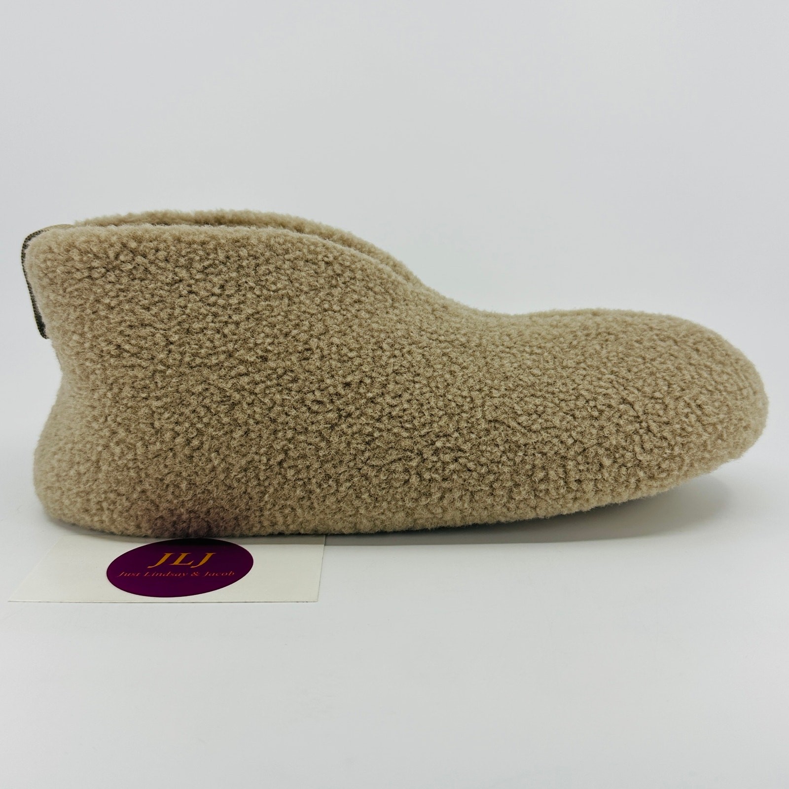 Bombas Women’s Cabin Bootie Fawn Taupe Sherpa House Shoes Slippers Size 8