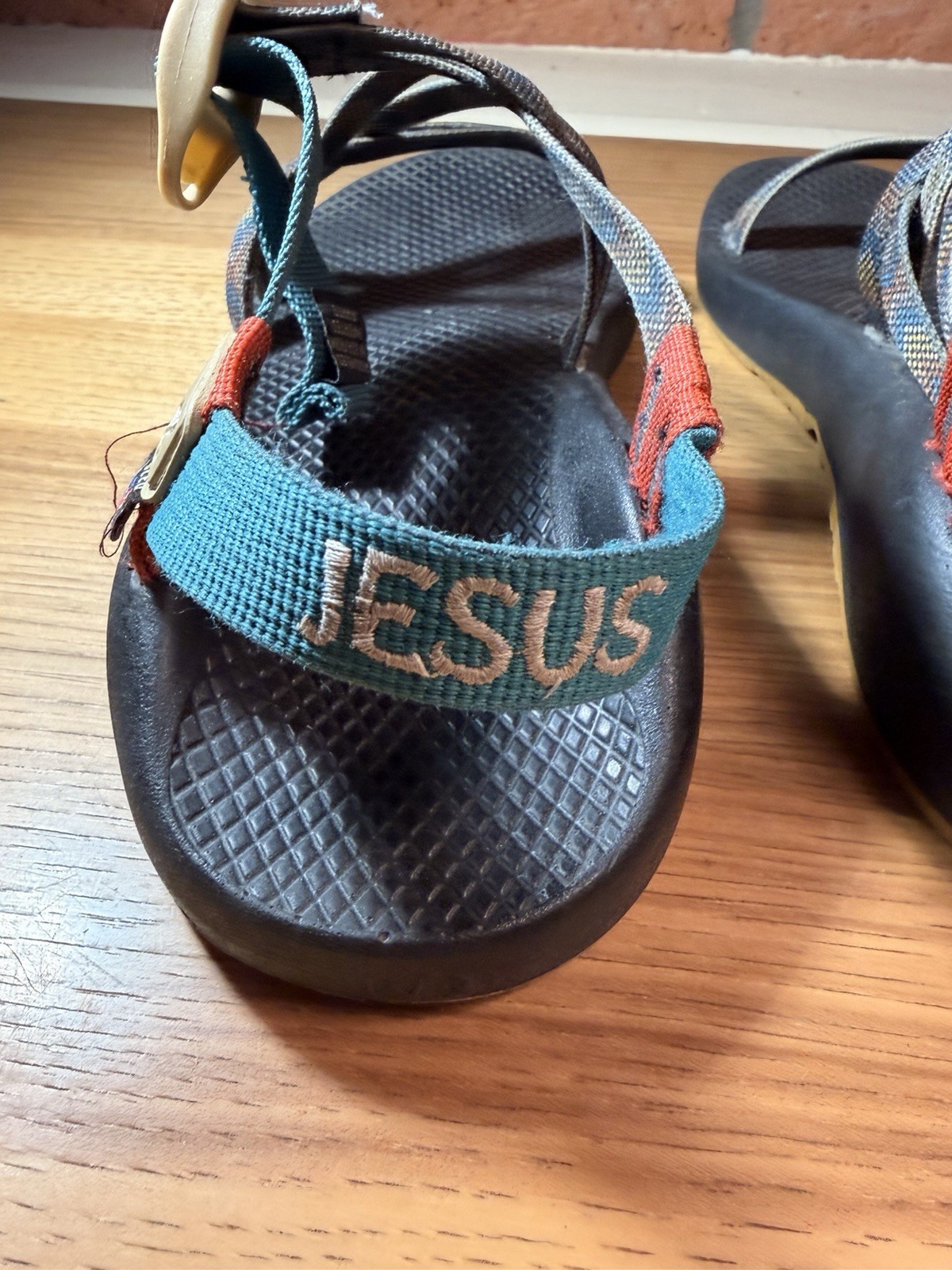 Chaco «Jesus Freak» Z/X2 Classic Sandals Multicolor Women Sz 9 Assembled In USA