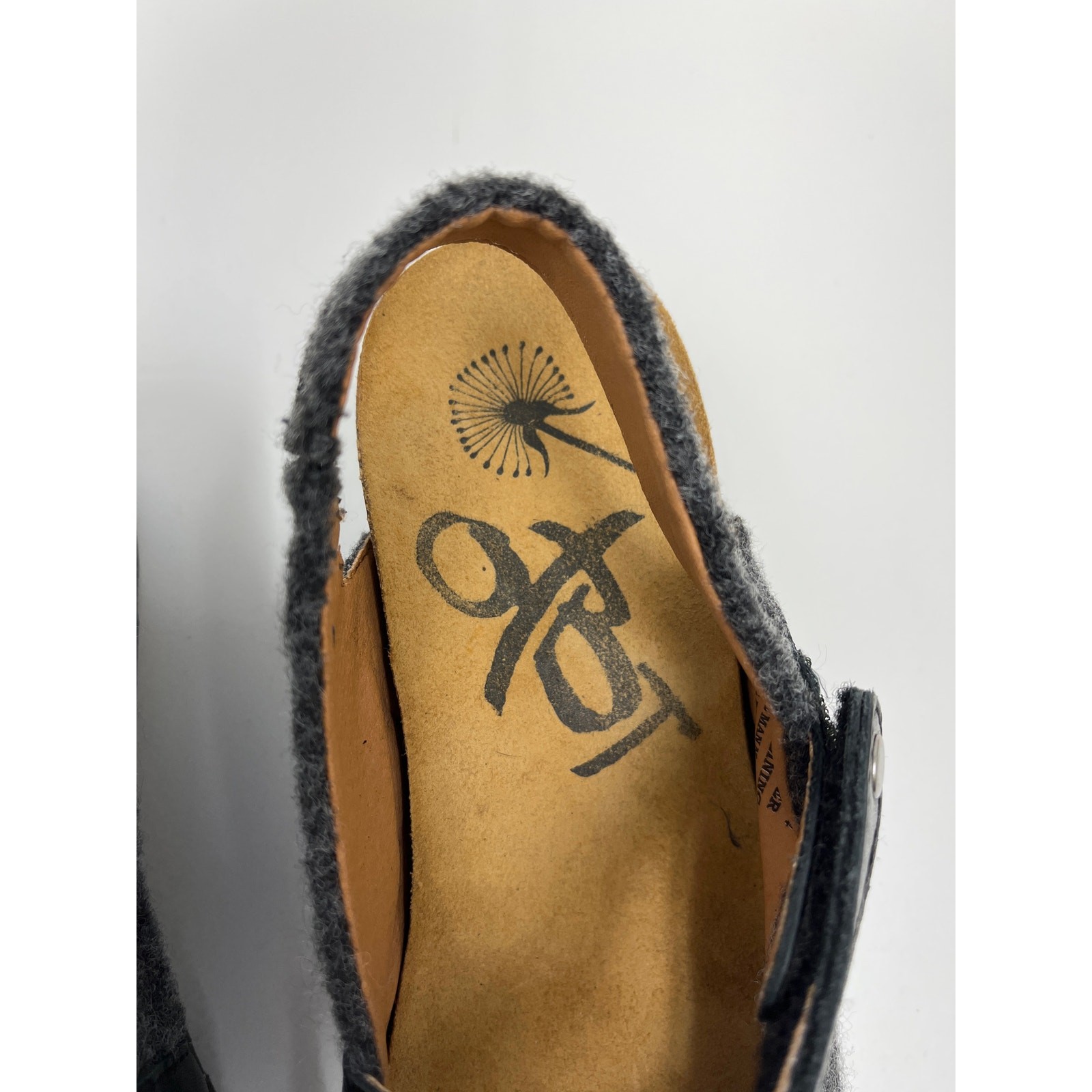 OTBT Prog Mary Jane Felt Wedge Ankle Strap Artsy Travel Comfort Clogs – Size 7