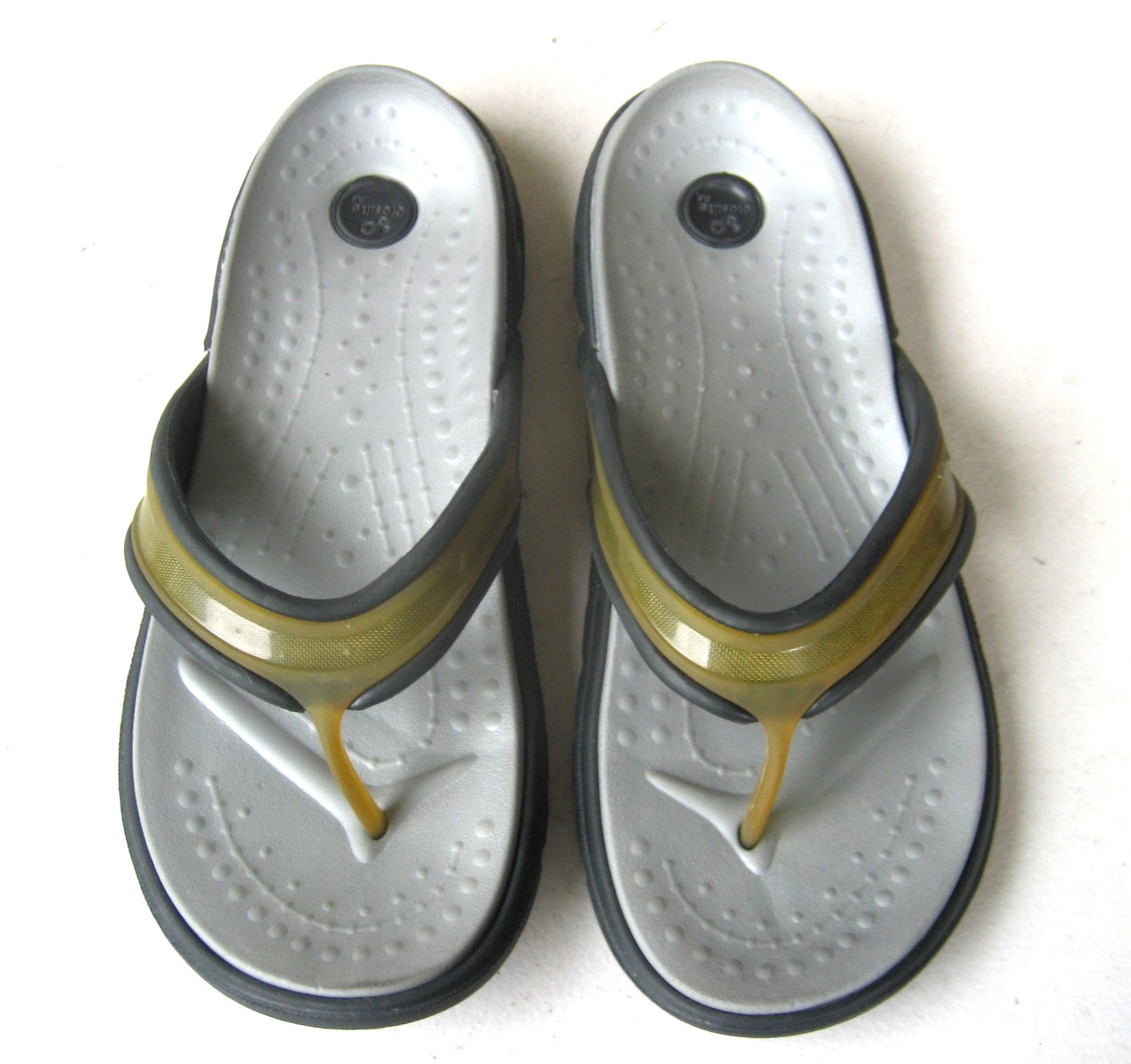 Crocs Croslite Womens Sandals Size 9 Olive Thong Comfort Flip Flops EXCELLENT