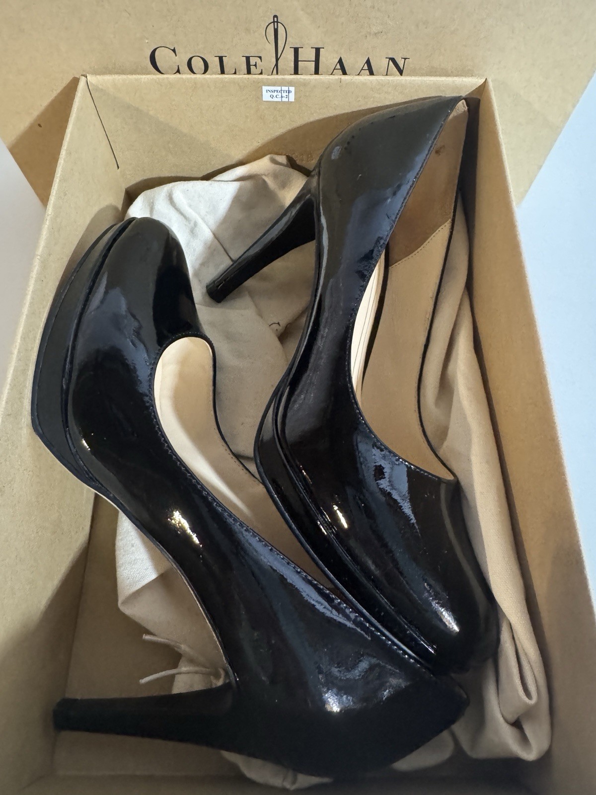 Cole Haan NikeAir Chelsea Pump Womens 7B Black Patent Leather D38242