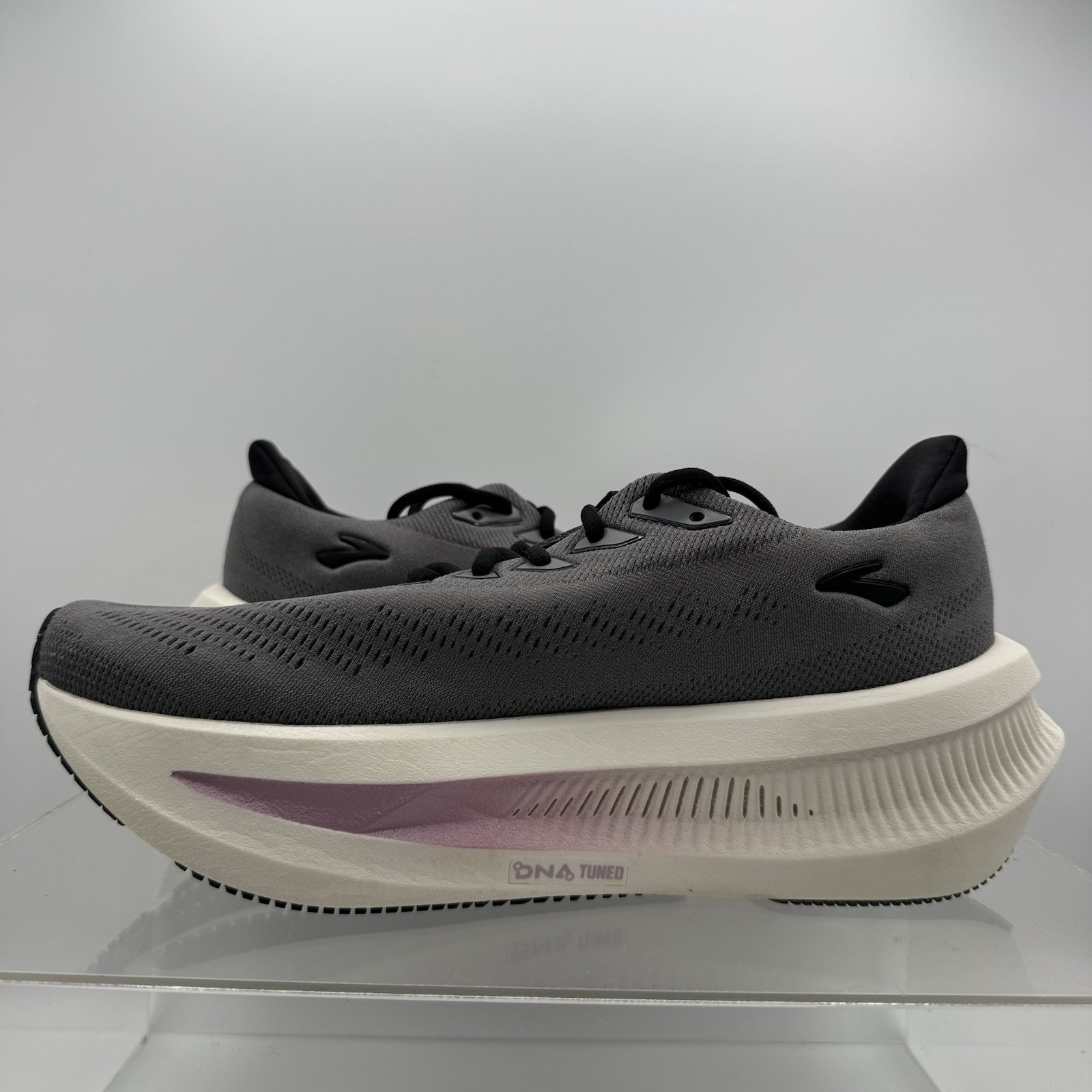 Brooks Glycerin Max 2 Grey White 1204681B059 Running Shoes Women Size 10.5