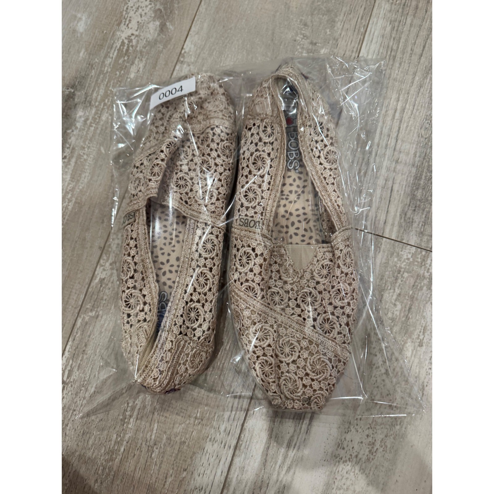 Skechers BOBS Crochet Slip-On Flats Beige Memory Foam Cottagecore Size 7.5 Boho