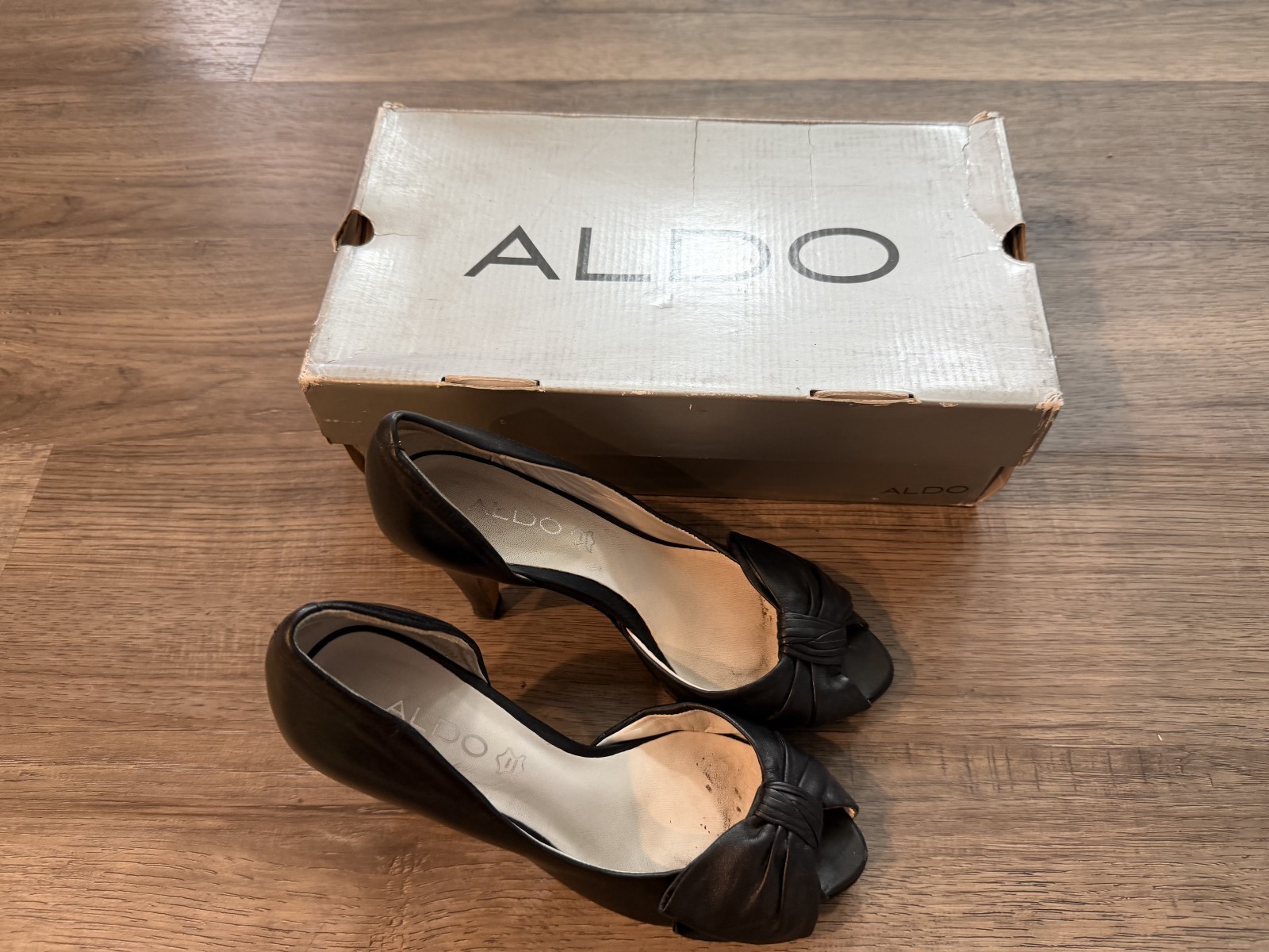 ALDO Nikole-97 Stiletto Black Leather Shoes With Bow, Size 36 US 6.5 W/Box