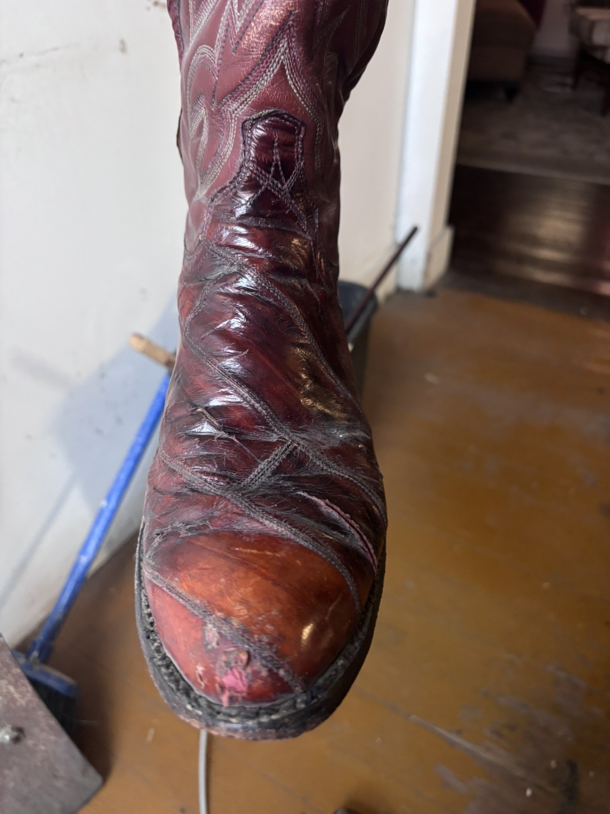 Vintage Tony Lama Eel Skin Western Boots Mens 11 D Red Burgundy Cowboy