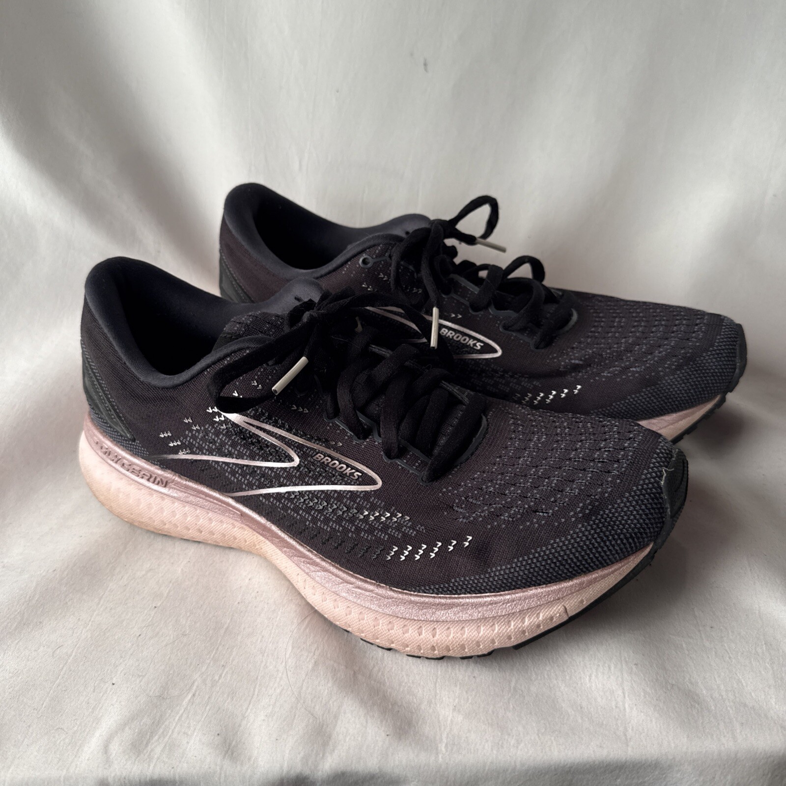 Brooks Glycerin GTS 19 Womens Size 10 Black Athletic Shoes Sneakers 1203441B074