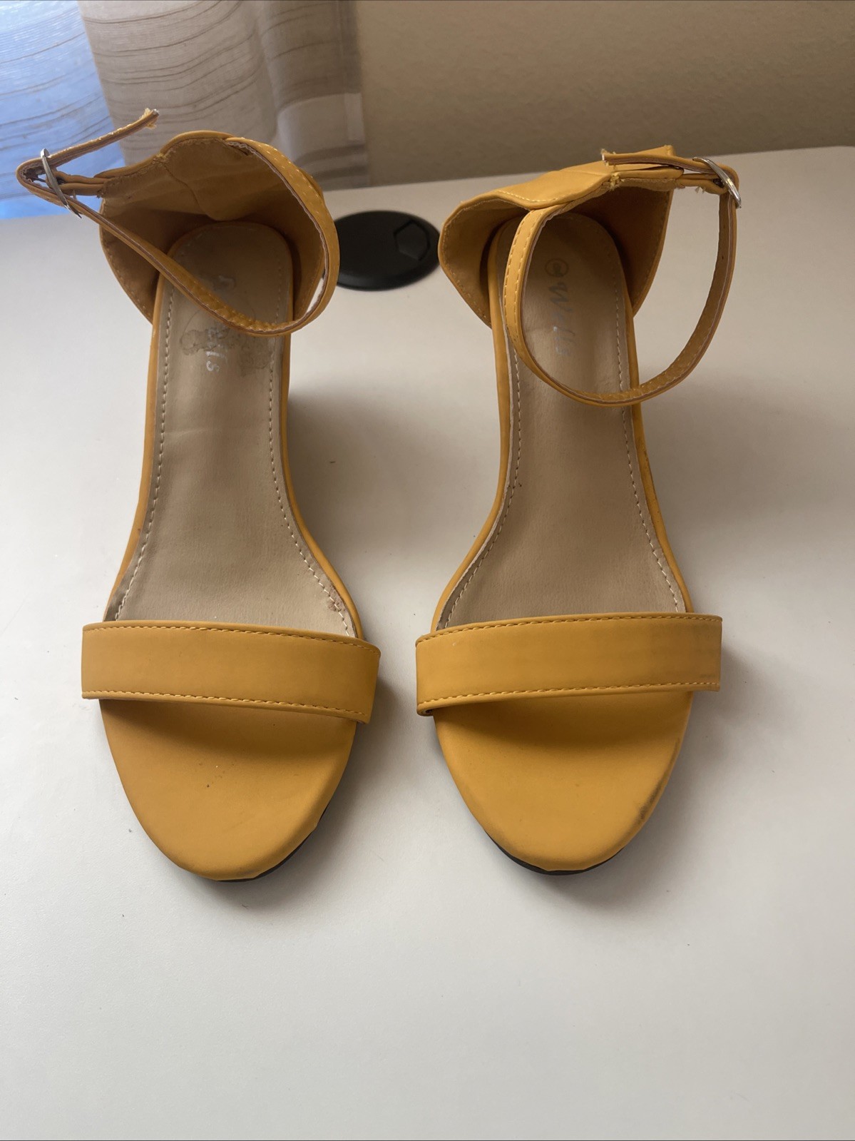 Wells 9 Leatherette Adjustable Ankle Strap Mid Heel Wedge Dress Sandals