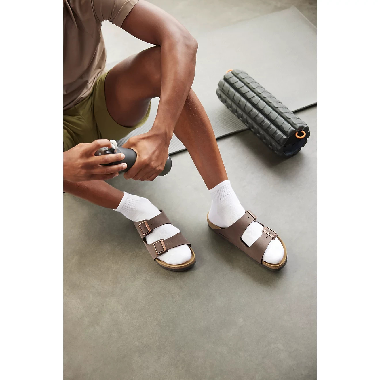 Birkenstock Women’s Arizona Sandals—- Free Ship