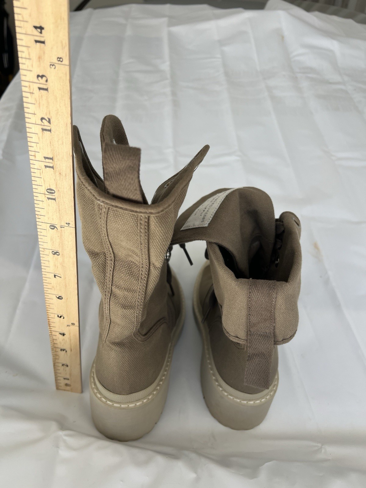 Marc by Marc Jacobs Tan fabric combat Hill/buttons on the side – Lace Up